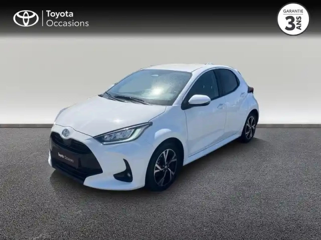 Toyota Yaris 116h design 5p mc24