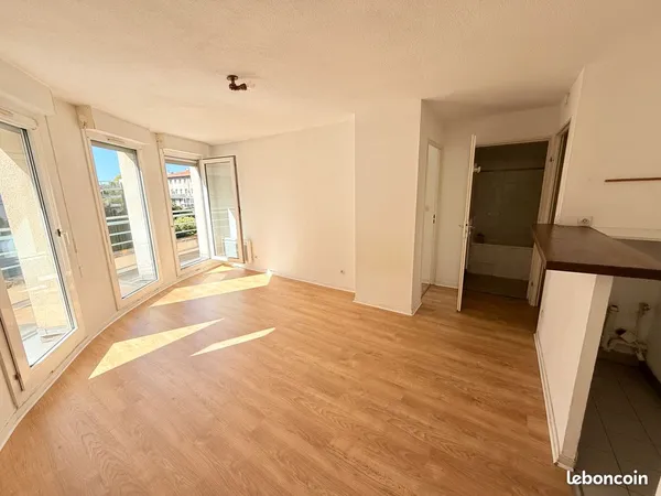 St michel - appt t2 + pkg et cave