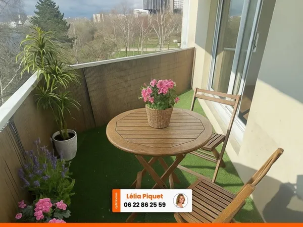 94000 CRETEIL - APPARTEMENT DE 6 PIECES - TERRASSE - ASCENSEUR - VUE SUR LAC- SANS VIS A VIS - CALME