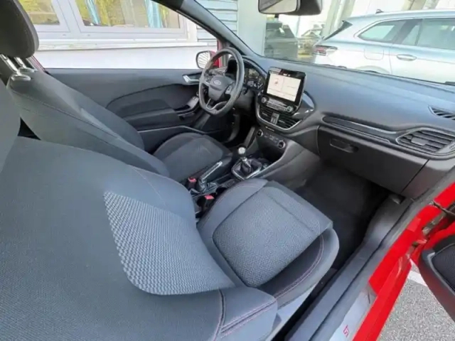 Ford Fiesta 1.0 ecoboost 100ch stop&amp;start st-line 3p — photo 9