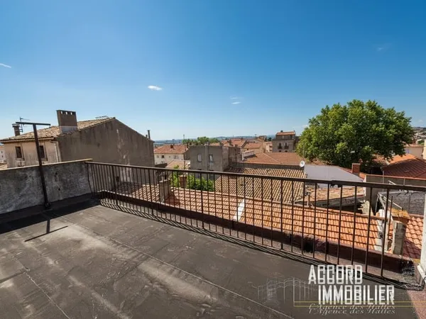 Béziers !! Studio avec belle terrasse centre ville