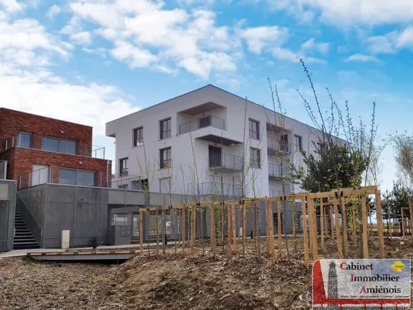 Amiens, Résidence Couleur Nature : appartement 65 m2 + 2 cha
