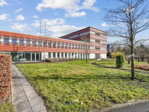 Bureaux 5624 m²