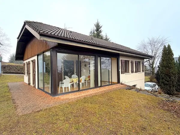 Villa de plain-pied sur sous-sol