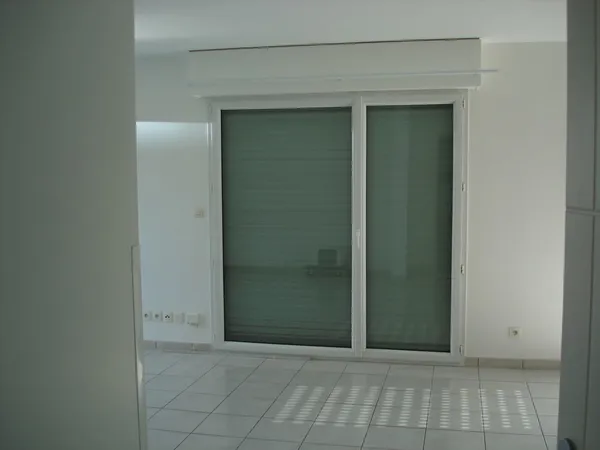 Appartement récent T4 90 m2 quartier République