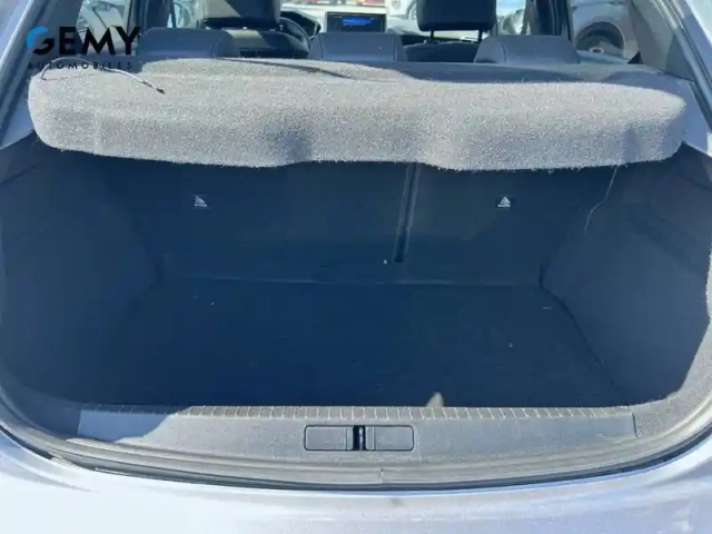 Peugeot 208 hybrid 100 e-dcs6 — photo 6