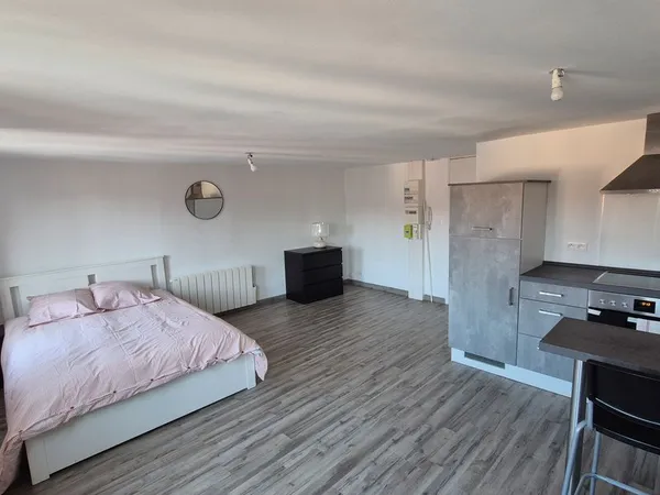Loue studio meublé - 28m² - Centre Ancienne Ville Metz
