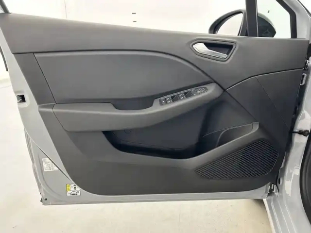 Renault Clio blue dci 100 ch gsr2 — photo 20