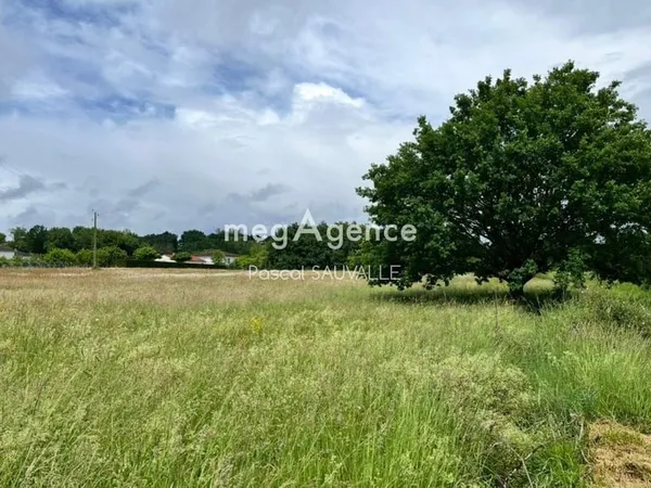 Terrain à bâtir de 990m2