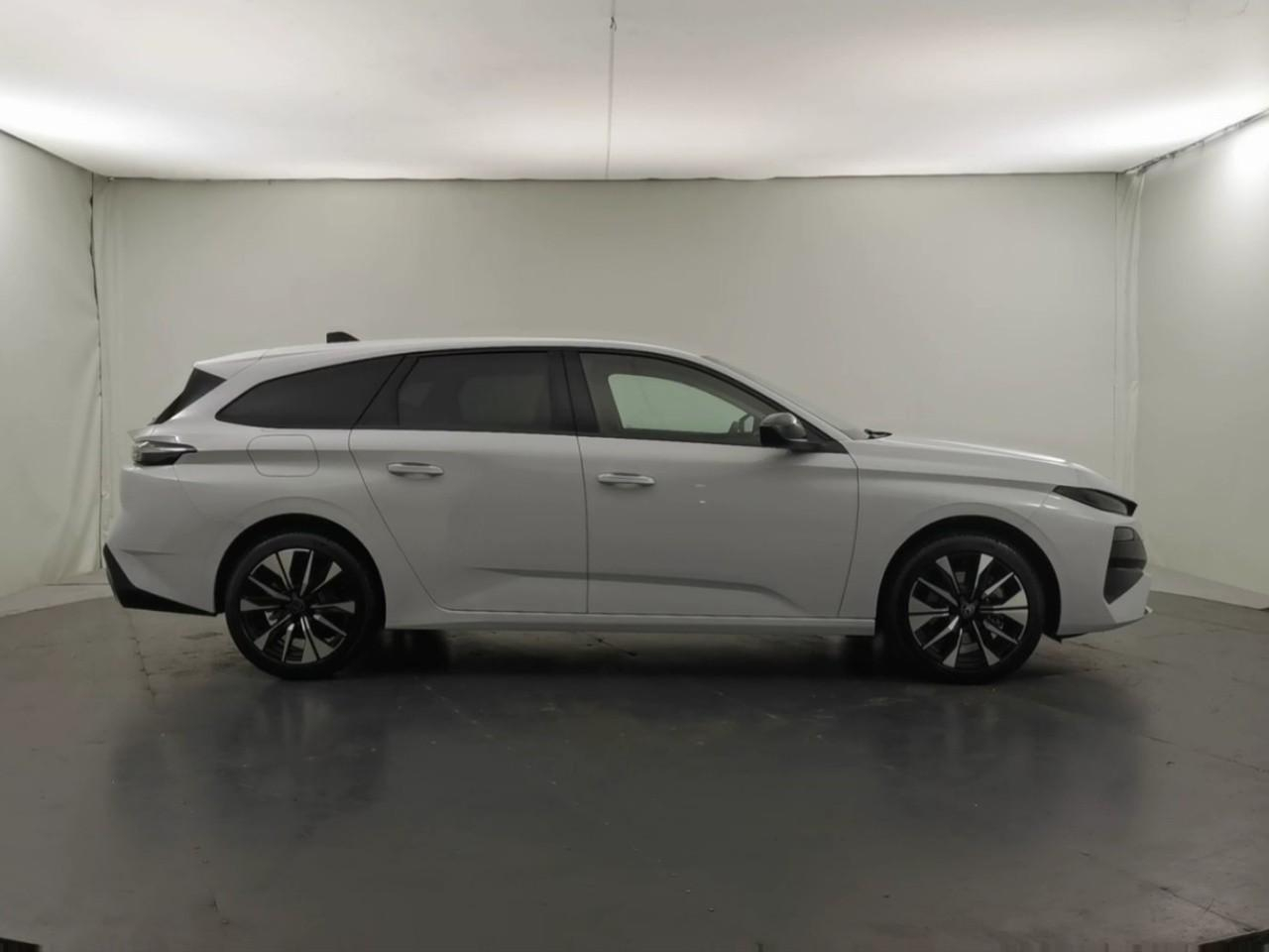 Peugeot 308 sw hybrid 145 e-dcs6 allure — photo 6