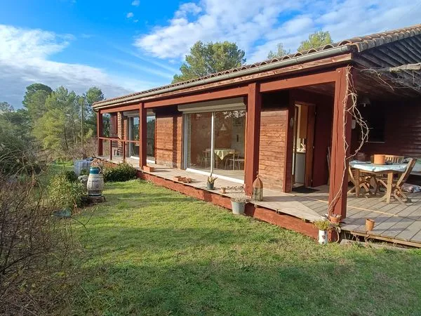 Maison bois lumineuse