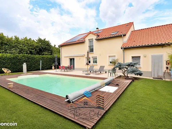 Propriété 7 pièces 184 m²