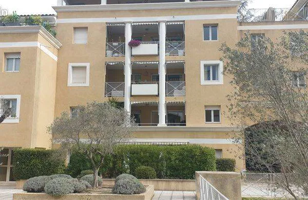 Appartement 4 pièces 90 m²