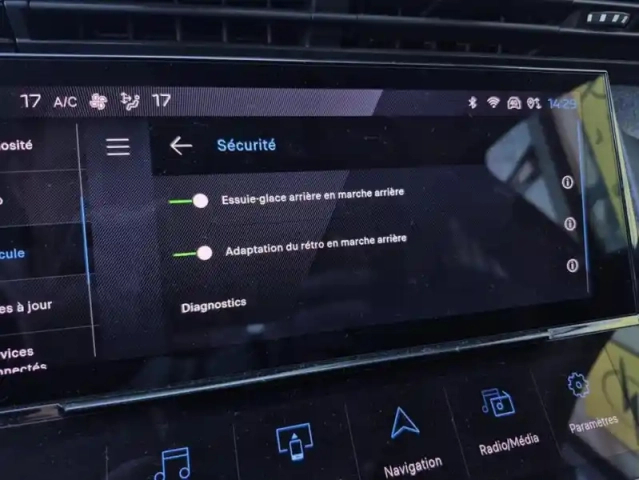 Peugeot 308 iii bluehdi 130 auto8 allure — photo 22