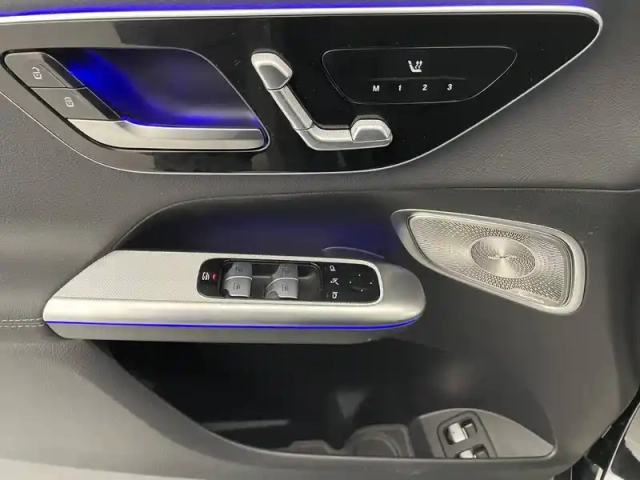 Mercedes Glc coupe 300 e hybrid eq 9g-tronic 4matic — photo 29