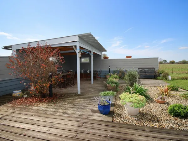 Immeuble industriel 1 pièce 296 m²
