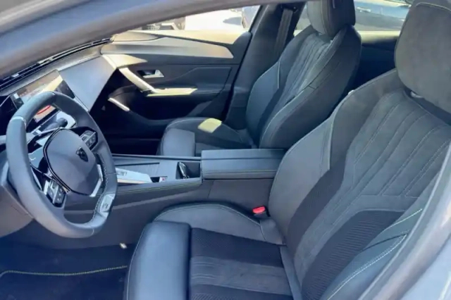 Peugeot 408 plug-in hybrid 225 ch e-dcs7 — photo 10