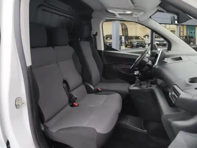 Fiat Doblo fourgon m 650kg puretech 110 s&amp;s bvm6 — photo 9