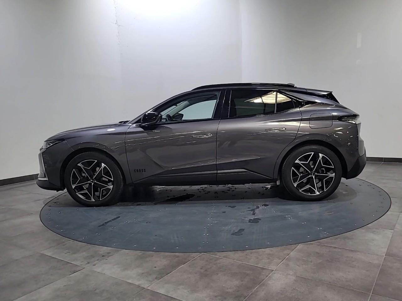 Ds Ds 4 hybride e-tense 225 eat8 cross rivoli — photo 2