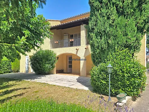 Maison 6 pièces 208 m²