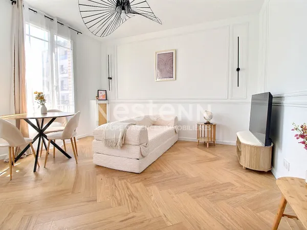 Appartement Clichy 2 pièces 35 m2 entièrement rénové DPE D proche métro et gare sud est idéal premie