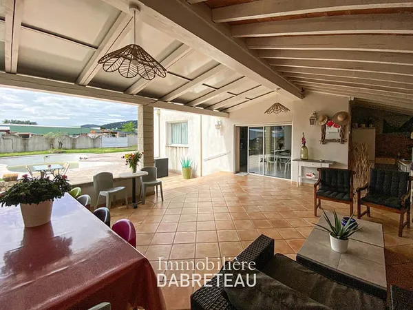 Maison 6 pièces avec psicine à vendre Saint Martin De Valgalgues