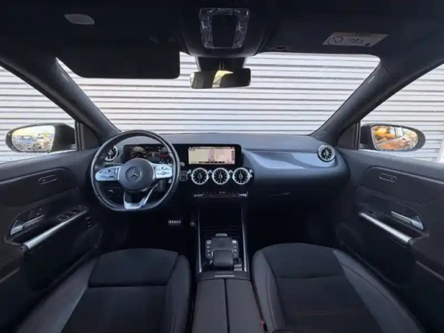 Mercedes Gla 200 d amg line — photo 8