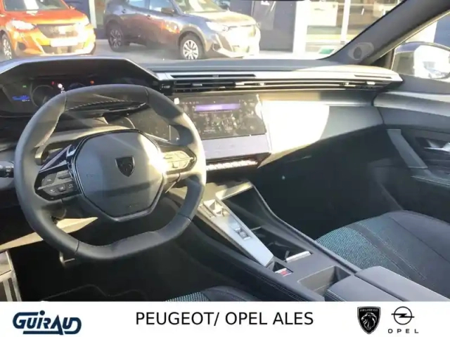 Peugeot 308 electrique 54 kwh 156ch — photo 34