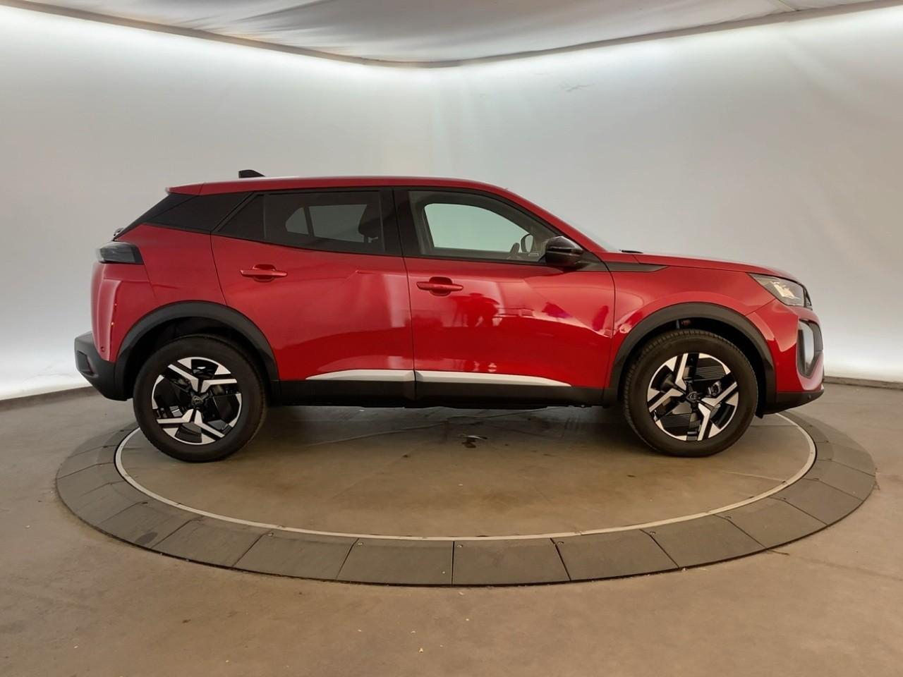 Peugeot 2008 hybrid 145 ch e-dcs6 allure — photo 4