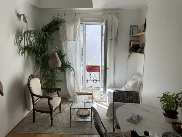 Appartement calme 27m² à Montmartre dispo en Août/ Septembre