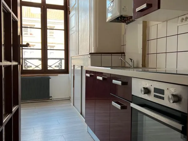 Appartement à louer 70 m² · 4 Pièces