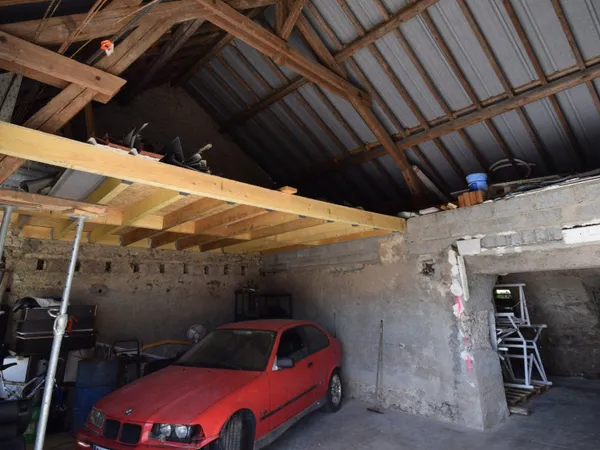 Entrepôt 75 m²