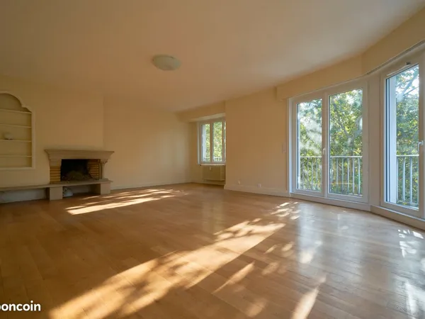 Appartement type 4 LILLE VAUBAN
