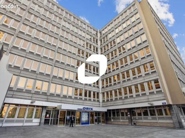 Bureaux 393 m²