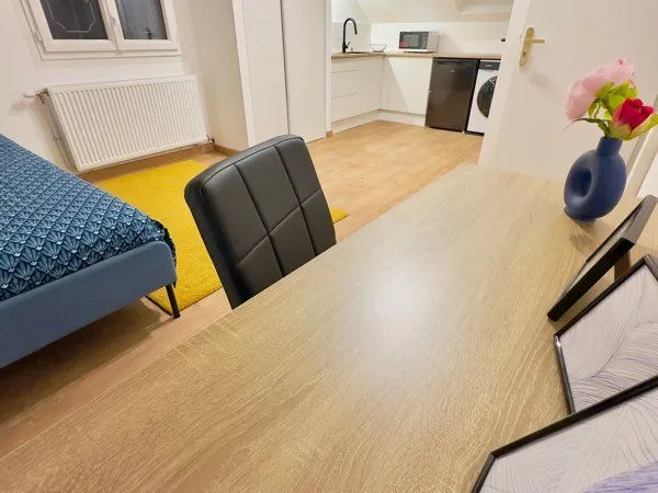 Très beau studio meublé 18m2 centre ville Meaux