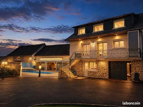 Maison 11 pièces 320 m²