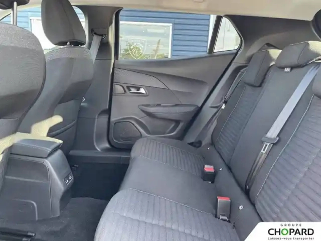Peugeot 2008 electrique 136 ch — photo 11