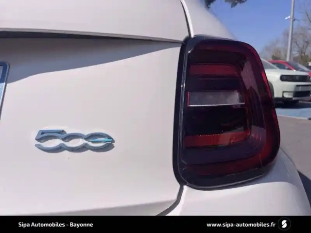Fiat 500 e 95 ch — photo 32