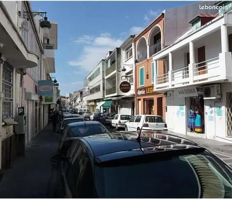 Opportunité vente appartement 78m2 centre basse terre à rénové