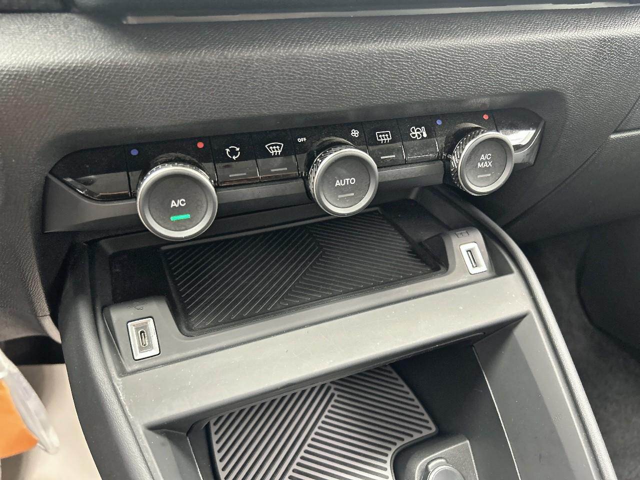 Citroën C4 puretech 130 s&s eat8 feel pack — photo 30