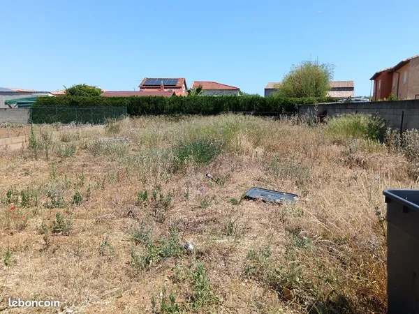 Terrain 860 m² MONTADY