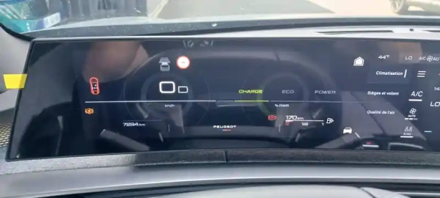 Peugeot 3008 hybrid 136 e-dcs6 — photo 5