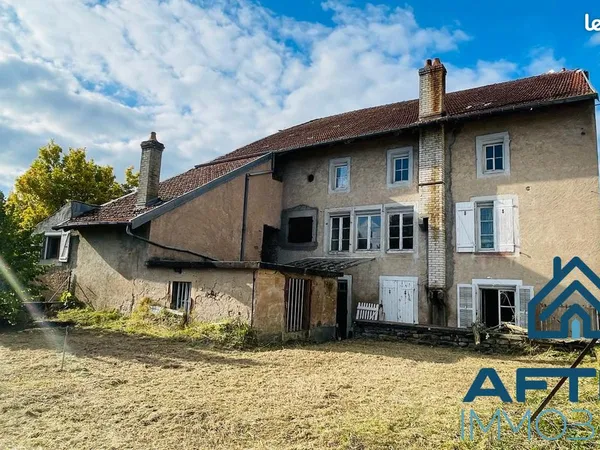 Maison 7 pièces 300 m²