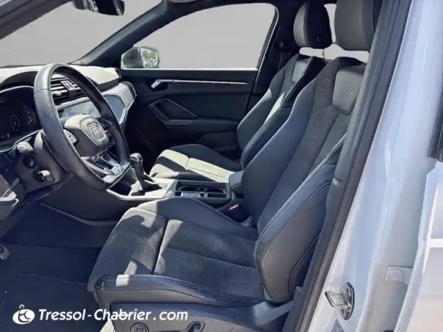 Audi Q3 35 tdi 150 ch s tronic 7 s line — photo 14