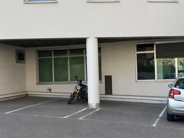 Place de parking - Charpennes, Villeurbanne
