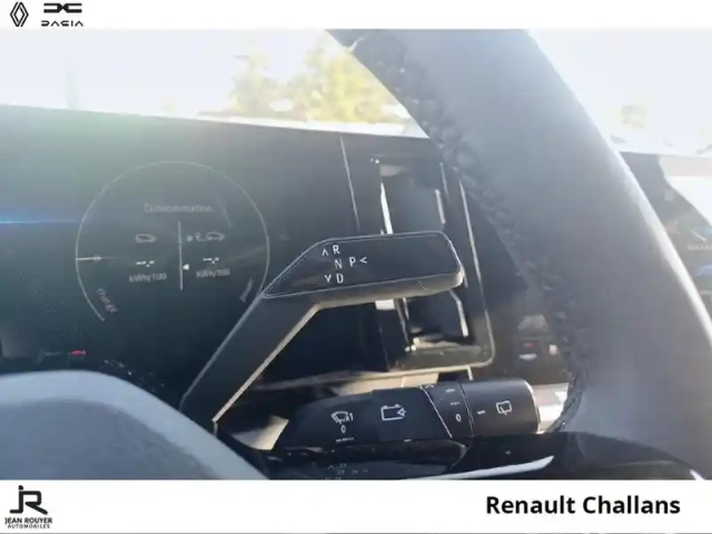 Renault Megane e-tech electric ev60 220ch equilibre super charge -b — photo 6