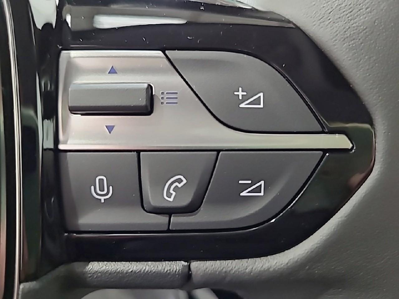 Peugeot 308 hybrid 145 e-dcs6 allure — photo 17