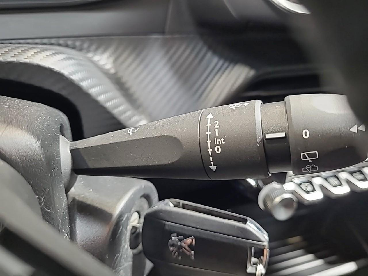 Peugeot 208 puretech 75 s&s bvm5 active pack — photo 25