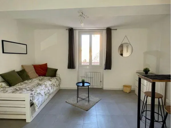 T1 - Meublé / Spacieux / Rénové