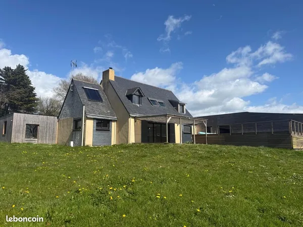 Maison 7 pièces 151 m²